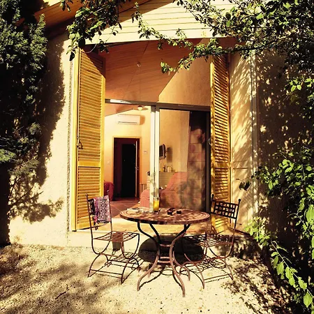 Belambra Clubs Sur La Sorgue - Domaine De Mousquety 3* LʼIsle-sur-la-Sorgue