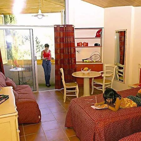 Hotel Belambra Clubs Sur La Sorgue - Domaine De Mousquety